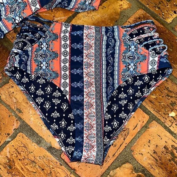 CUPSHE Boho Geometric Paisley Swimsuit Bikini - Picture 4 of 5